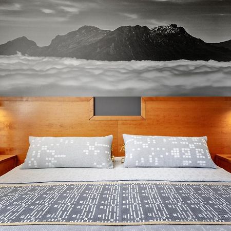 Euro Hotel Нуоро Екстериор снимка